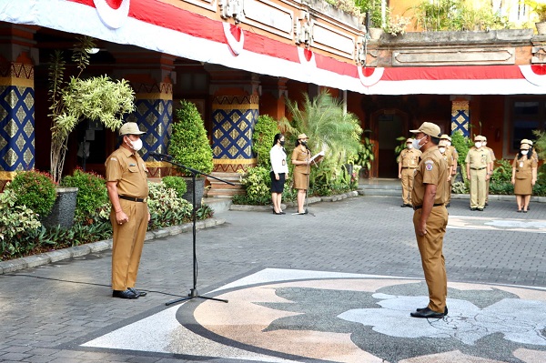 Pemkot Denpasar Gelar Apel Disiplin Sekda Alit Wiradana Ajak ASN Lebih Disiplin, Berikan Pelayanan Terbaik Pasca Pemulihan Pandemi