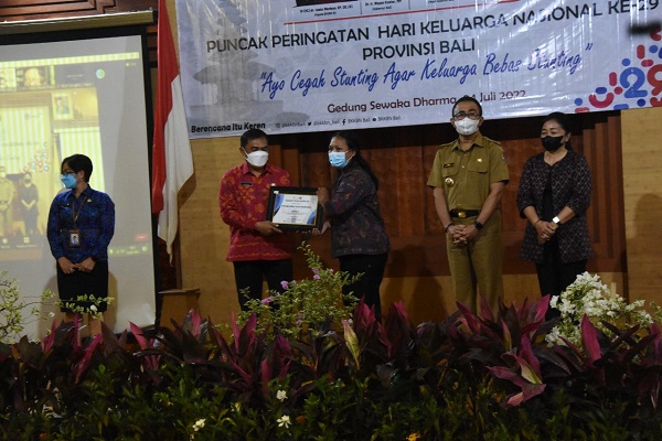 Puncak Harganas Ke-29 Provinsi Bali di Gelar Di Denpasar Jaya Negara Ajak Bergotong Royong Cegah Stunting