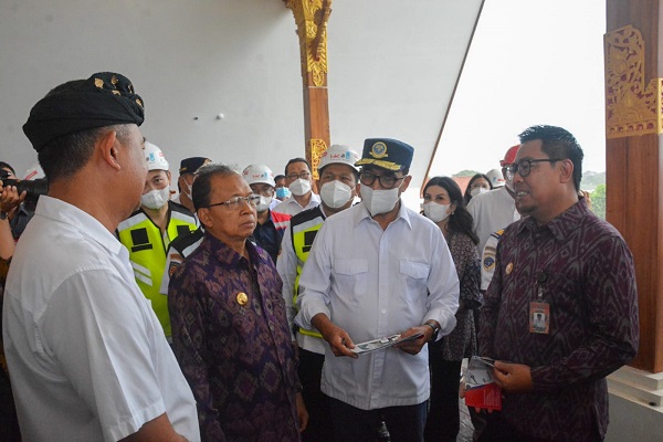 Wawali Arya Wibawa Dampingi Menhub Budi Karya Sumadi Tinjau Pelabuhan Sanur, Progres Fisik Capai 96,58 Persen