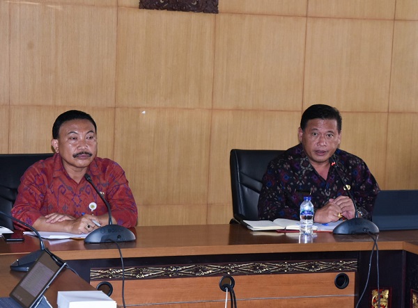 Gandeng Perbekel, Lurah dan Bendesa Adat, Pemkot Denpasar Terus Genjot Percepatan Vaksinasi Booster 