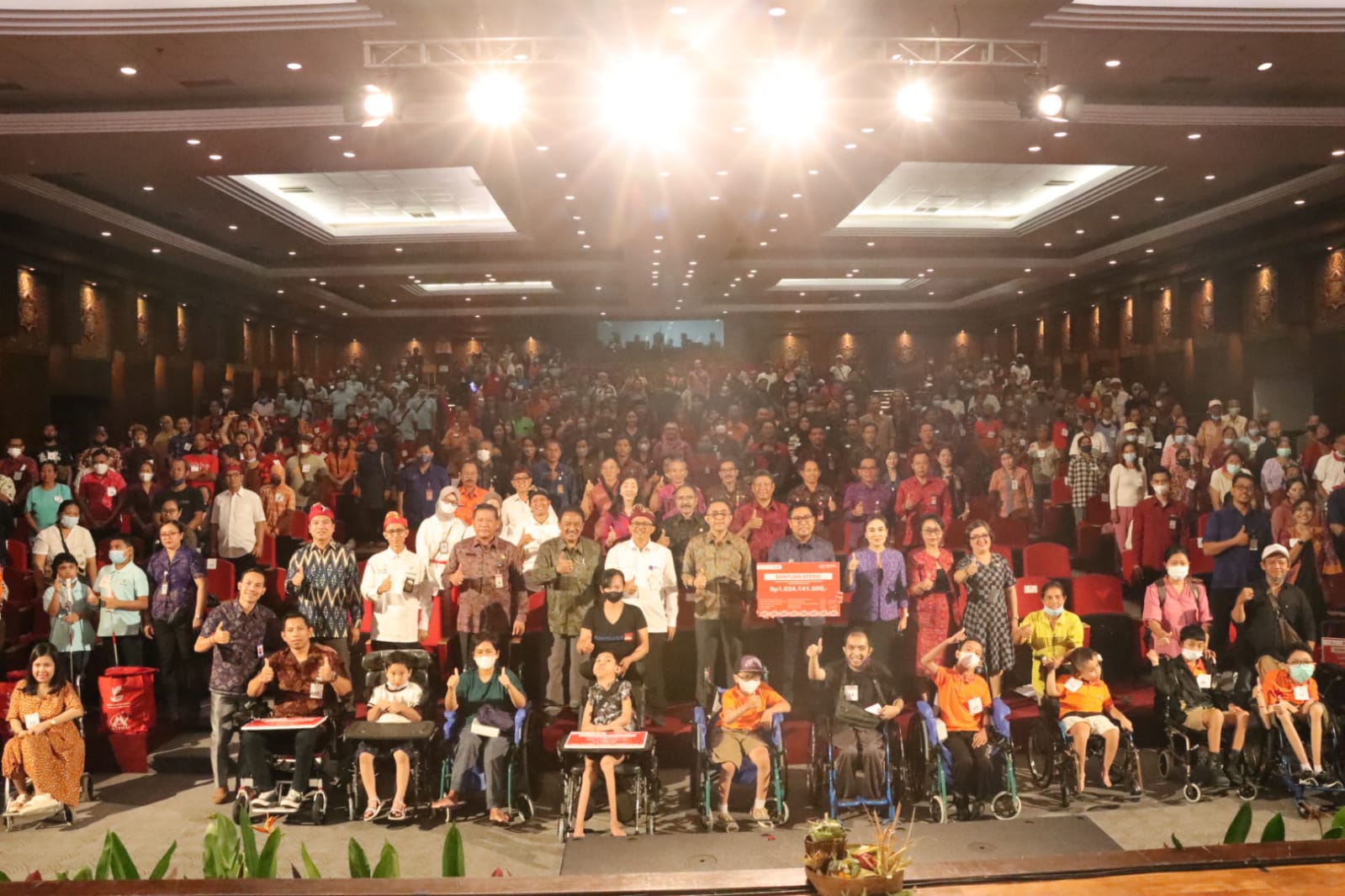 Peringatan HKSN dan HDI di Denpasar Walikota Jaya Negara Terima Bantuan Dari Kemensos RI