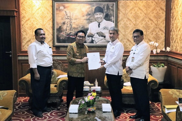Wawali Arya Wibawa Terima Entry Meeting Tim BPK RI Bali Terkait Percepatan dan Perluasan Digitalisasi Daerah