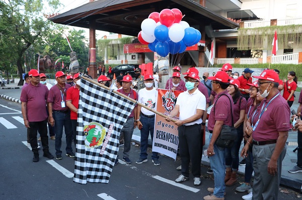 Serangkaian HUT Koperasi 75 Di Denpasar Jaya Negara Lepas Ribuan Perserta Jalan Sehat