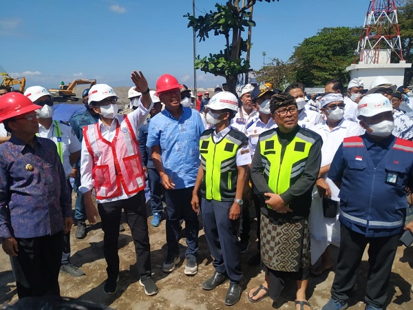 Wawali Arya Wibawa Dampingi Menhub Budi Karya Sumadi Tinjau Progres Pelabuhan Sanur