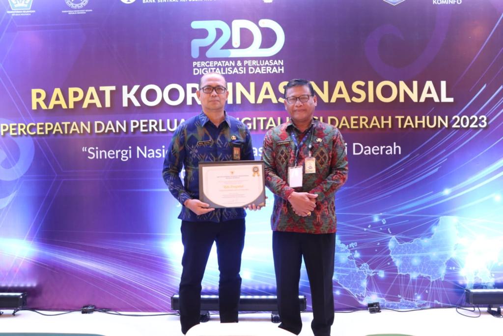 Kota Denpasar Raih Penghargaan TP2DD Terbaik II Wilayah Jawa-Bali