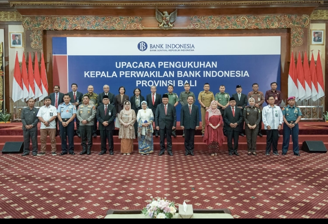Sekda Alit Wiradana Hadiri Pengukuhan Kepala Perwakilan BI Provinsi Bali, R. Erwin Soeriadimadja