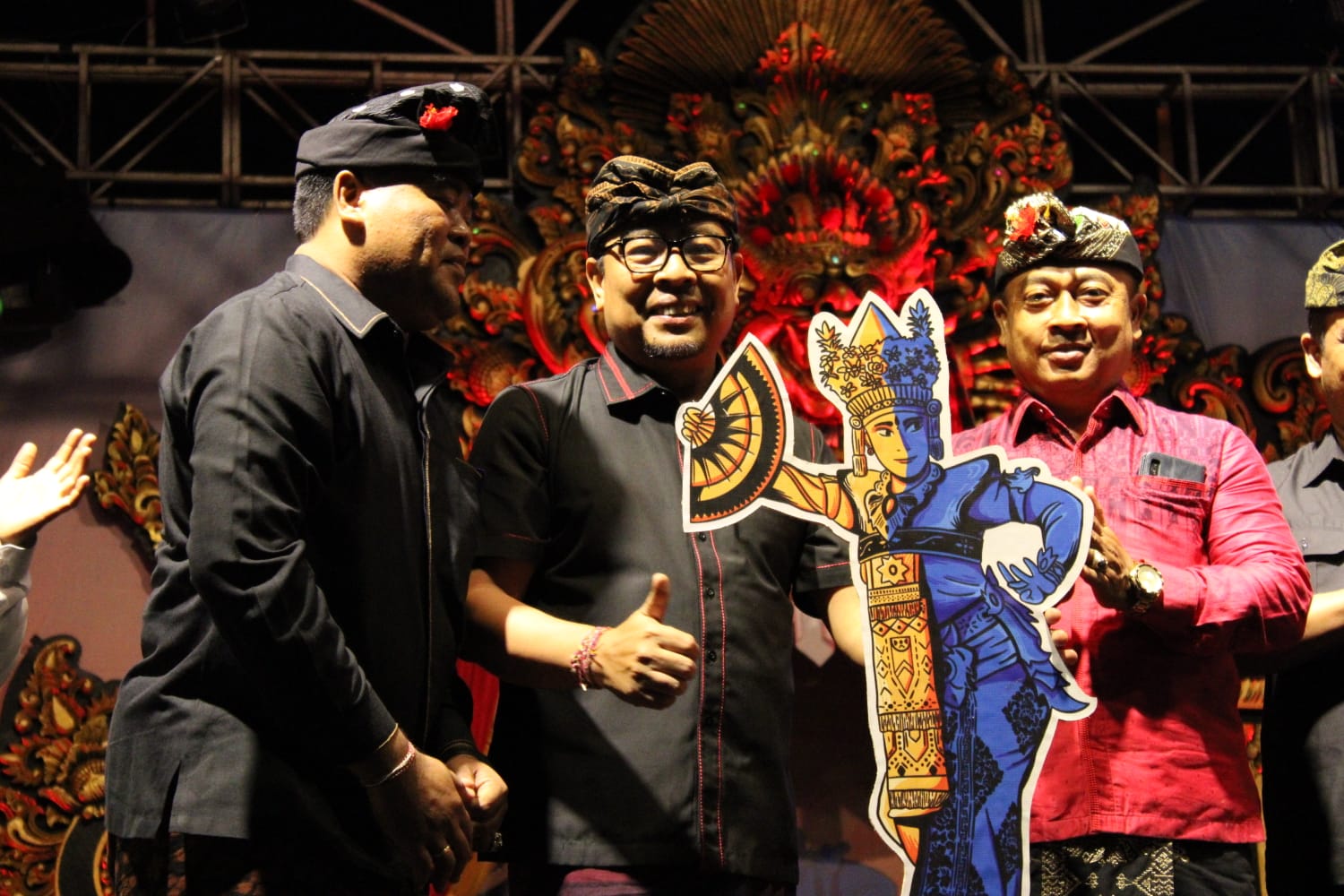 Wawali Arya Wibawa Buka Padangsambian Kelod Festival 