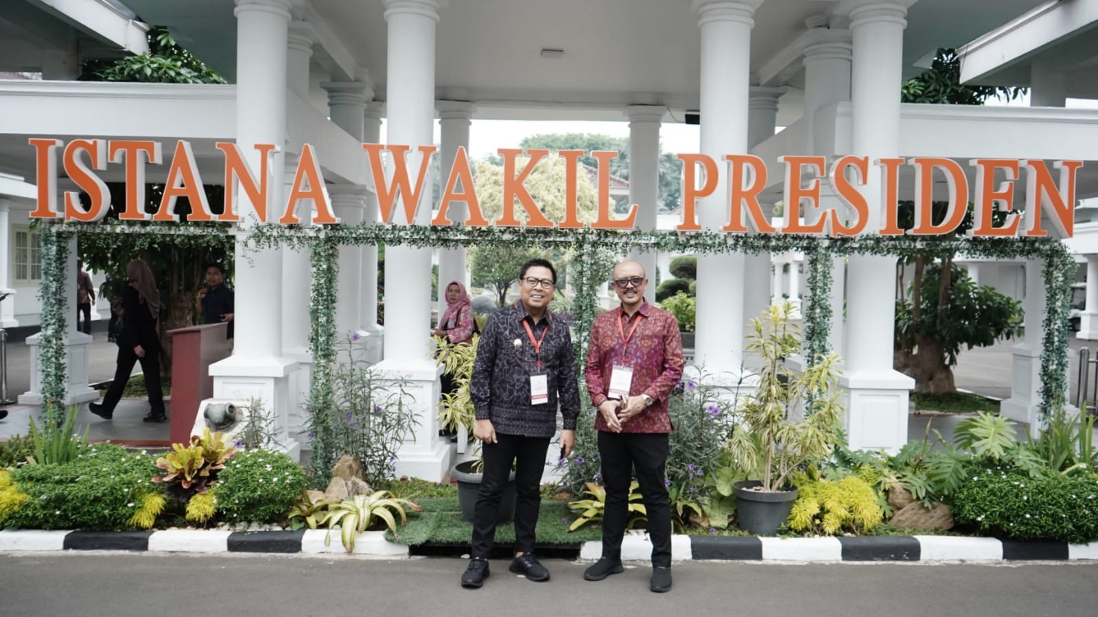 Dukung Penanganan Kemiskinan Ekstrim, Wawali Arya Wibawa Terima Dana Insentif Fiskal dari Wapres Ma'ruf Amin.