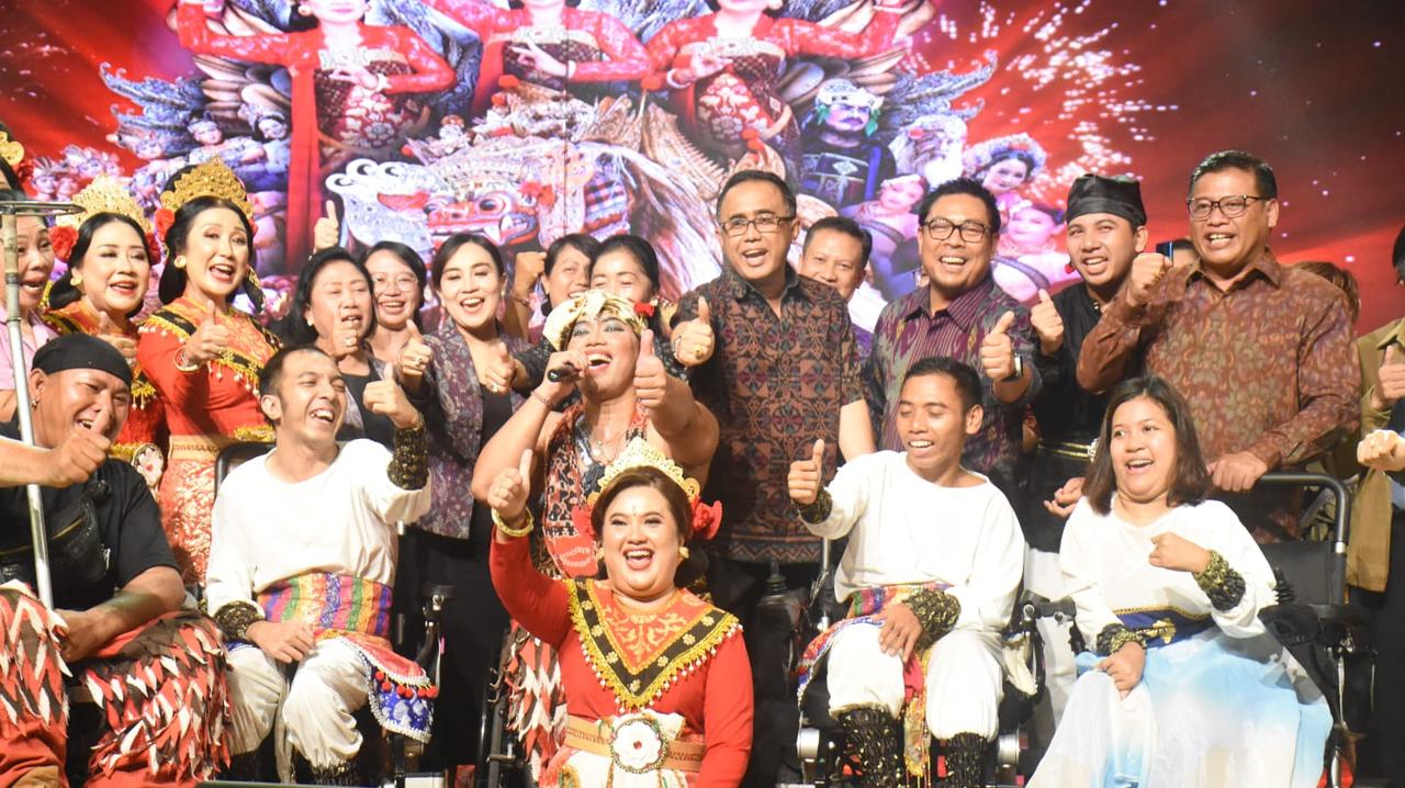 Mahakarya Gilang Gemilang Denpasar Jaya Puncaki Peringatan Hari Disabilitas Internasional dan HKSN.