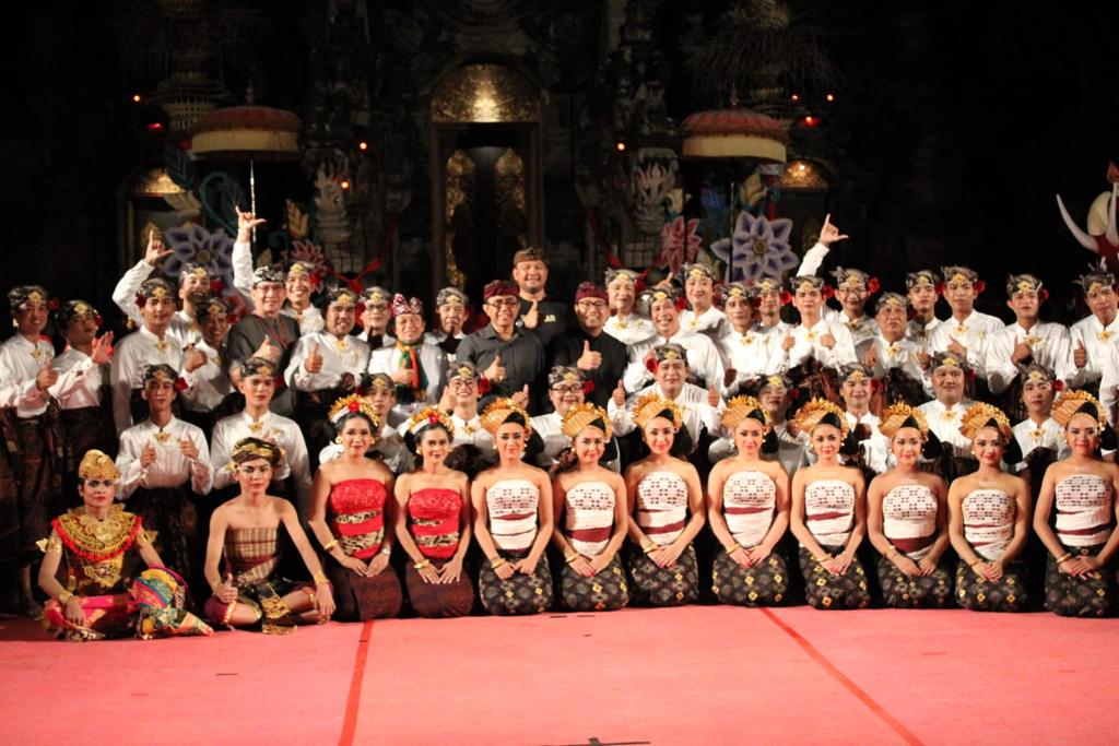 Sekehe Gong Legendaris Sadmerta Tampil Memukau di PKB XLV