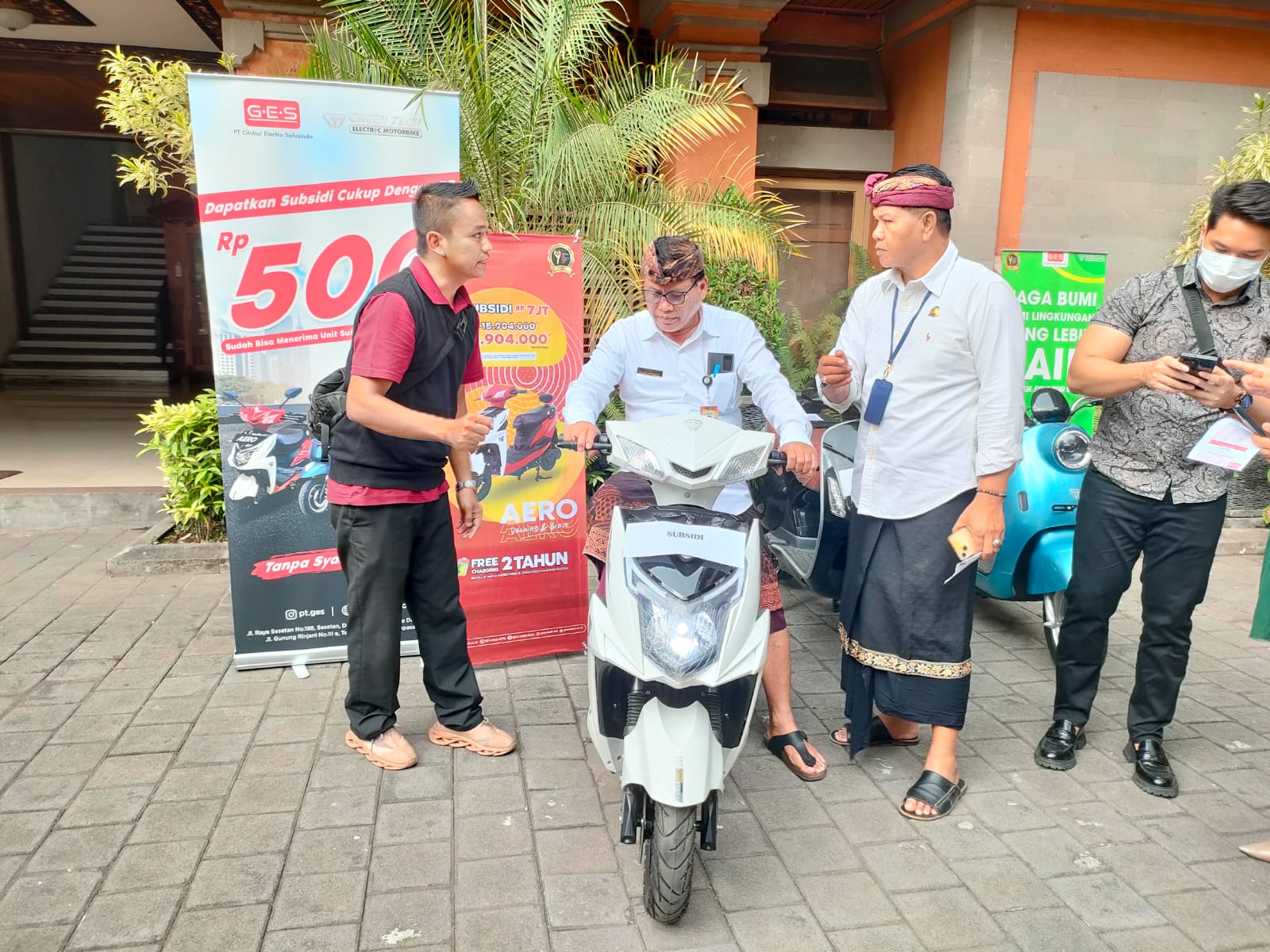 Sekda Kota Denpasar Dukung Sosialisasi Kendaraan Listrik