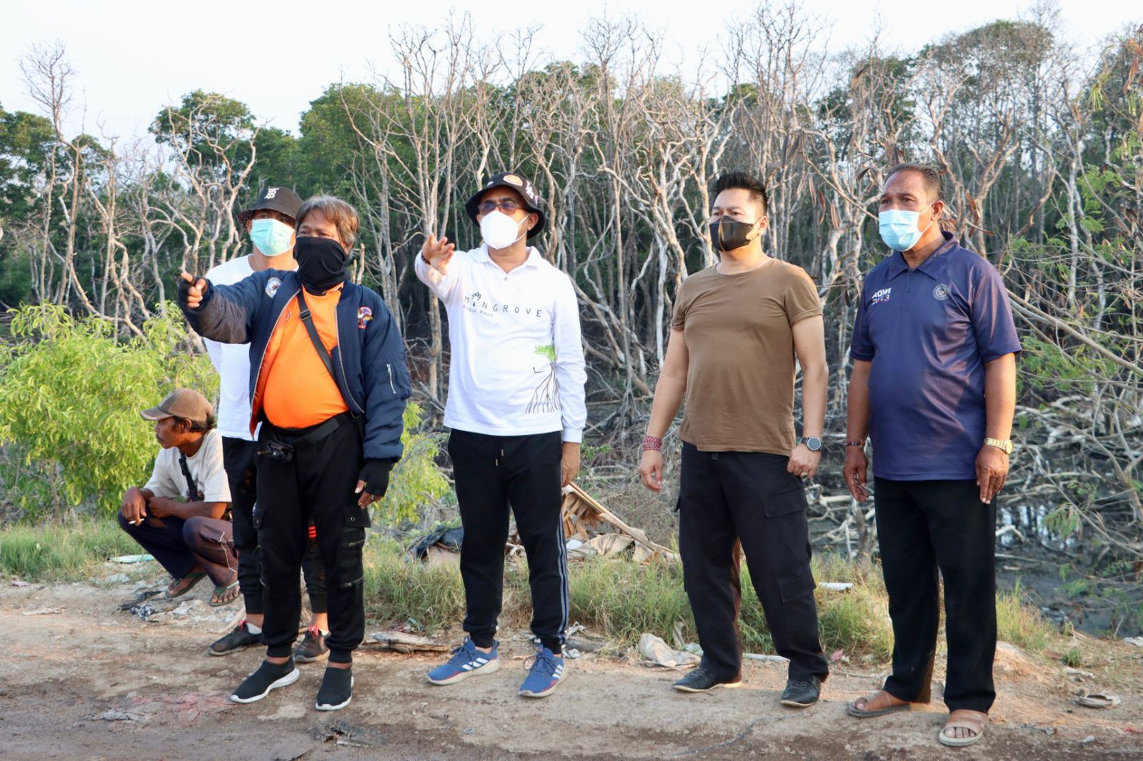 Penanganan Hari ke-4 Kebakaran TPA Suwung, Helikopter Water Bombing Ditambah, Armada Darat Dioptimalkan, Penanganan Injeck Air Mulai Diterapkan.