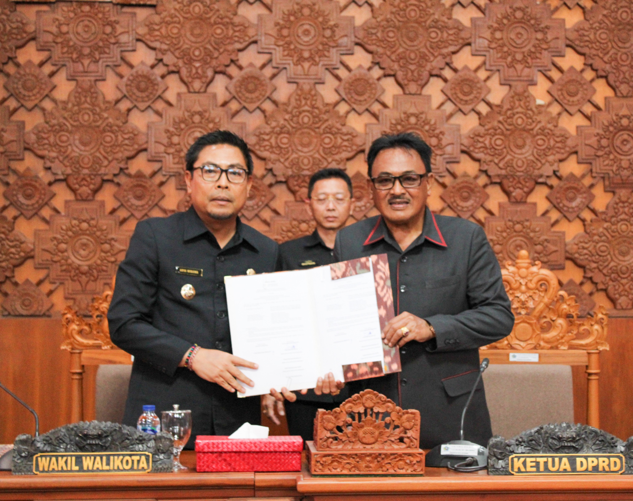 Seluruh Fraksi DPRD Kota Denpasar Setujui Penetapan Ranperda APBD Kota Denpasar Tahun 2024.