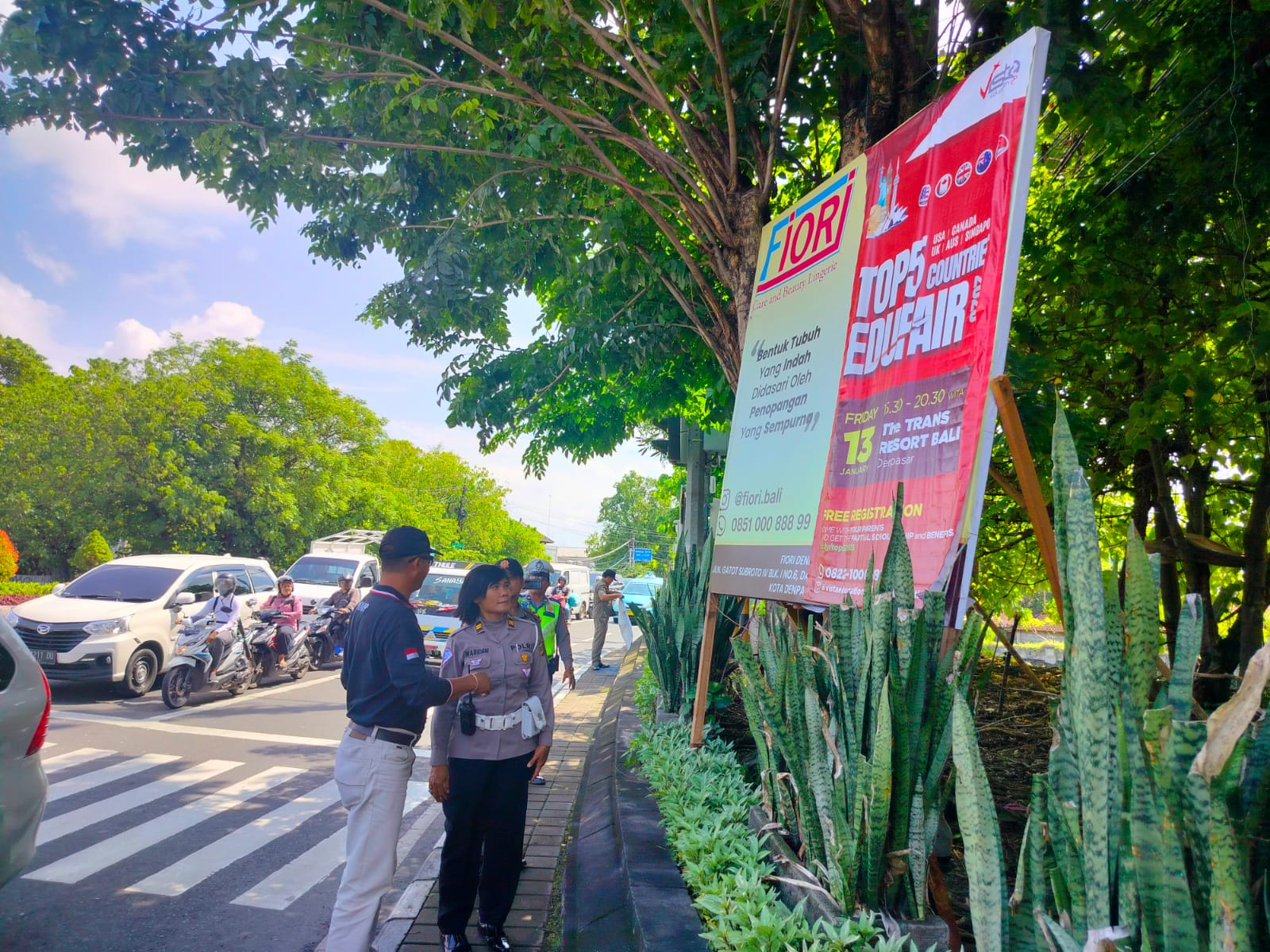 Kotori Wajah Kota, Satpol PP Denpasar Kembali Tertibkan Puluhan Baliho, Spanduk, Banner, Pamflet