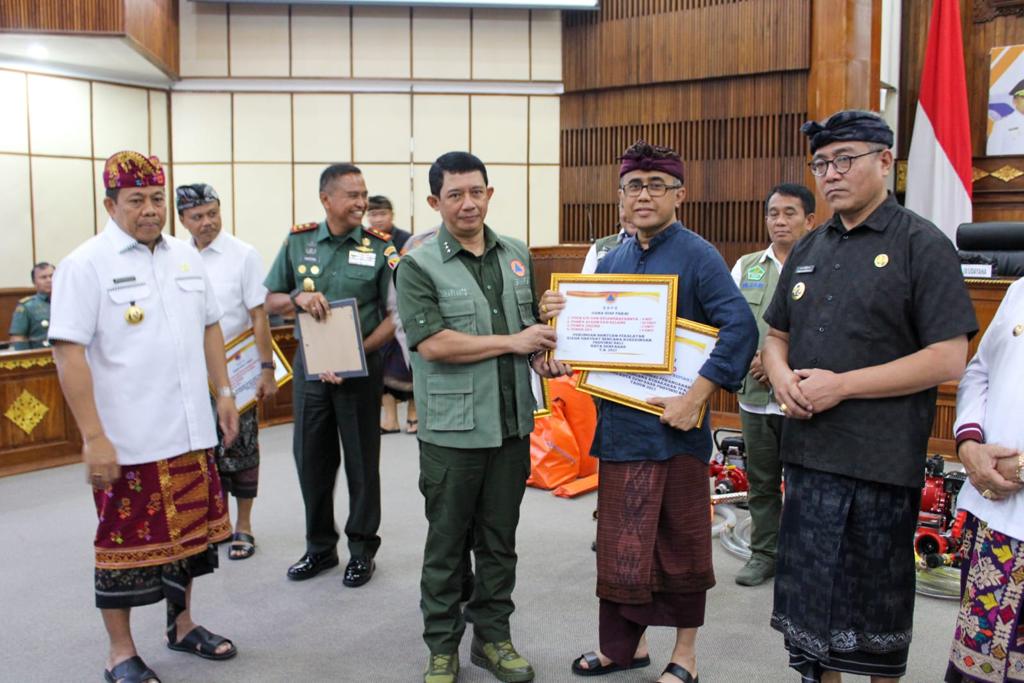 Pemkot Denpasar Terima Bantuan Penanganan Kebakaran dan Kekeringan