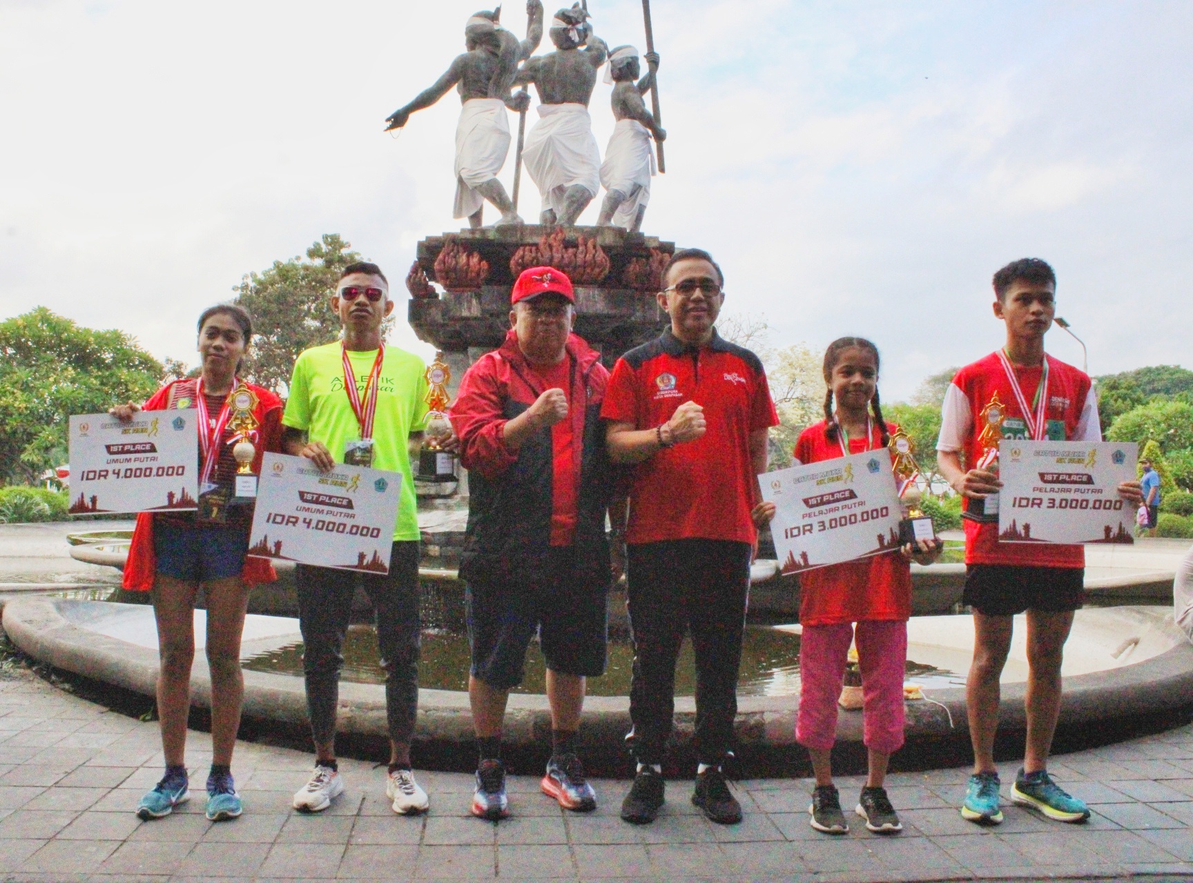 Walikota Jaya Negara Lepas 1.800 Runner Dalam Kegiatan "Denpasar Catur Muka 5K"