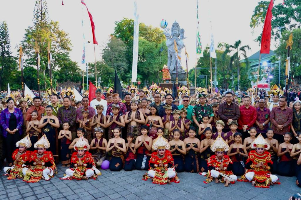 Dalam Balutan Inagurasi Jayastamba, Denpasar Festival ke-16 Resmi Dibuka.
