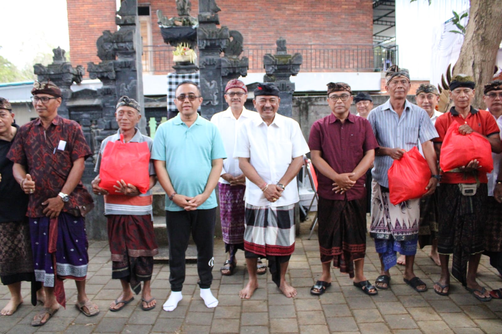 Walikota Jaya Negara Berkomitmen Majukan Pertanian Yang Mensejahterakan Petani, Berikan Jaminan Sosial, Gandeng Perumda Pasar Beli Hasil Panen.