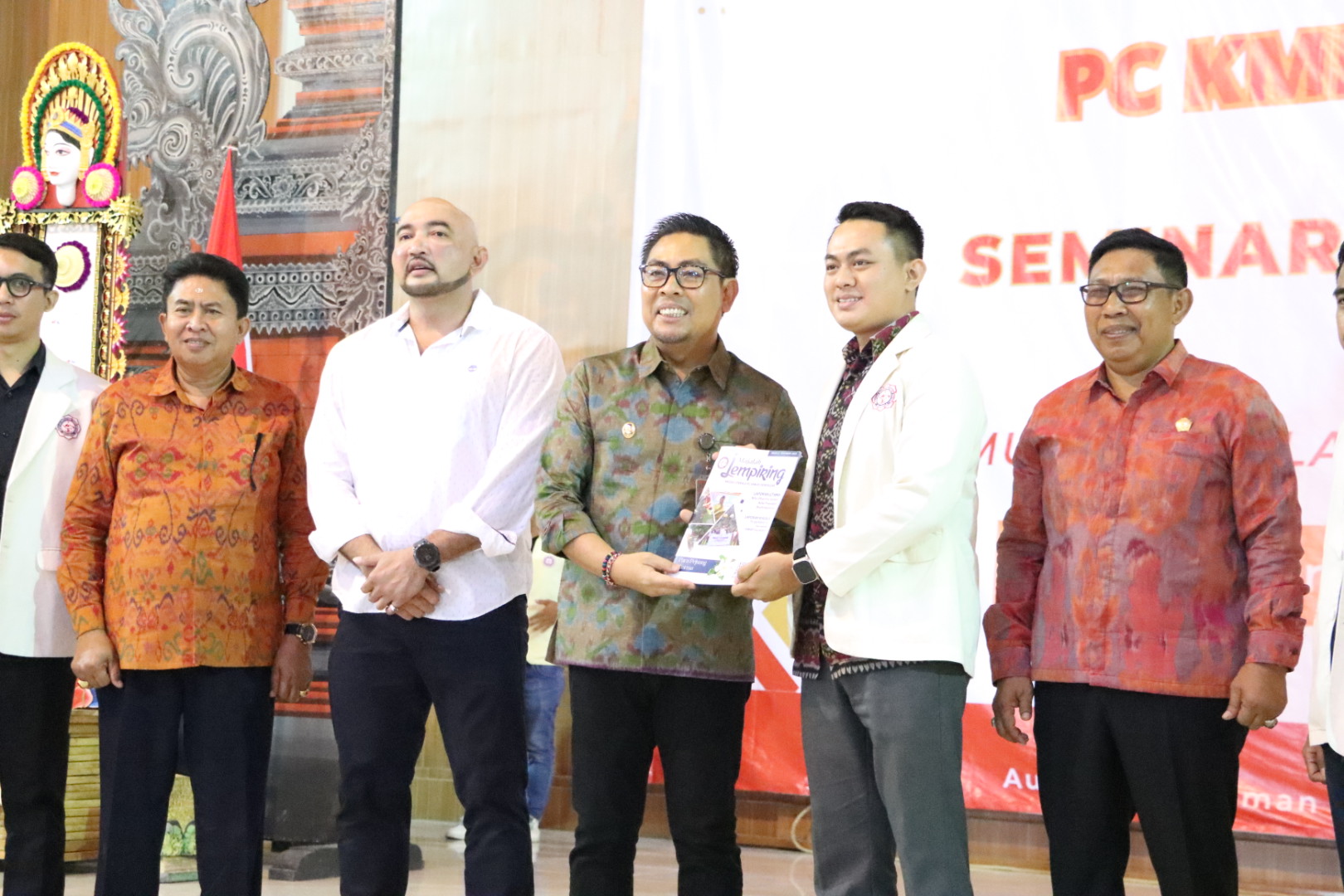 Wawali Arya Wibawa Buka Sabha Ke-13 PC KMHDI Denpasar