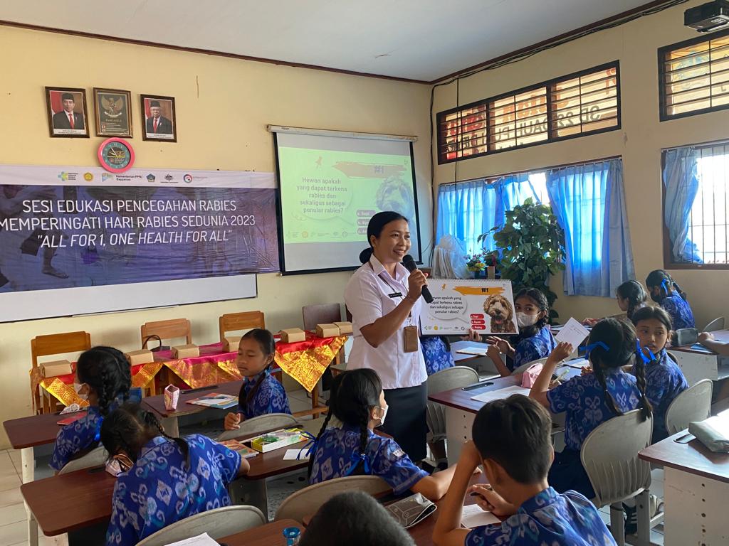 Tingkatkan Pemahaman Seputar Rabies, Pemkot Denpasar Berikan Edukasi Pada 1200 Siswa Jenjang SD