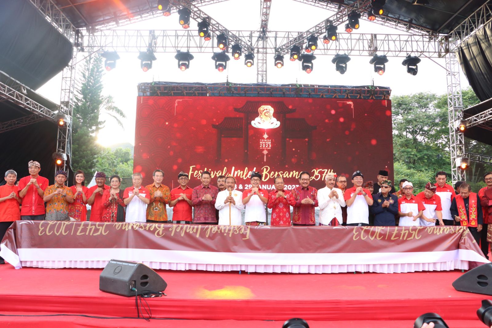 Walikota Jaya Negara Hadiri Puncak Festival Imlek Bersama 2574 Tahun 2023