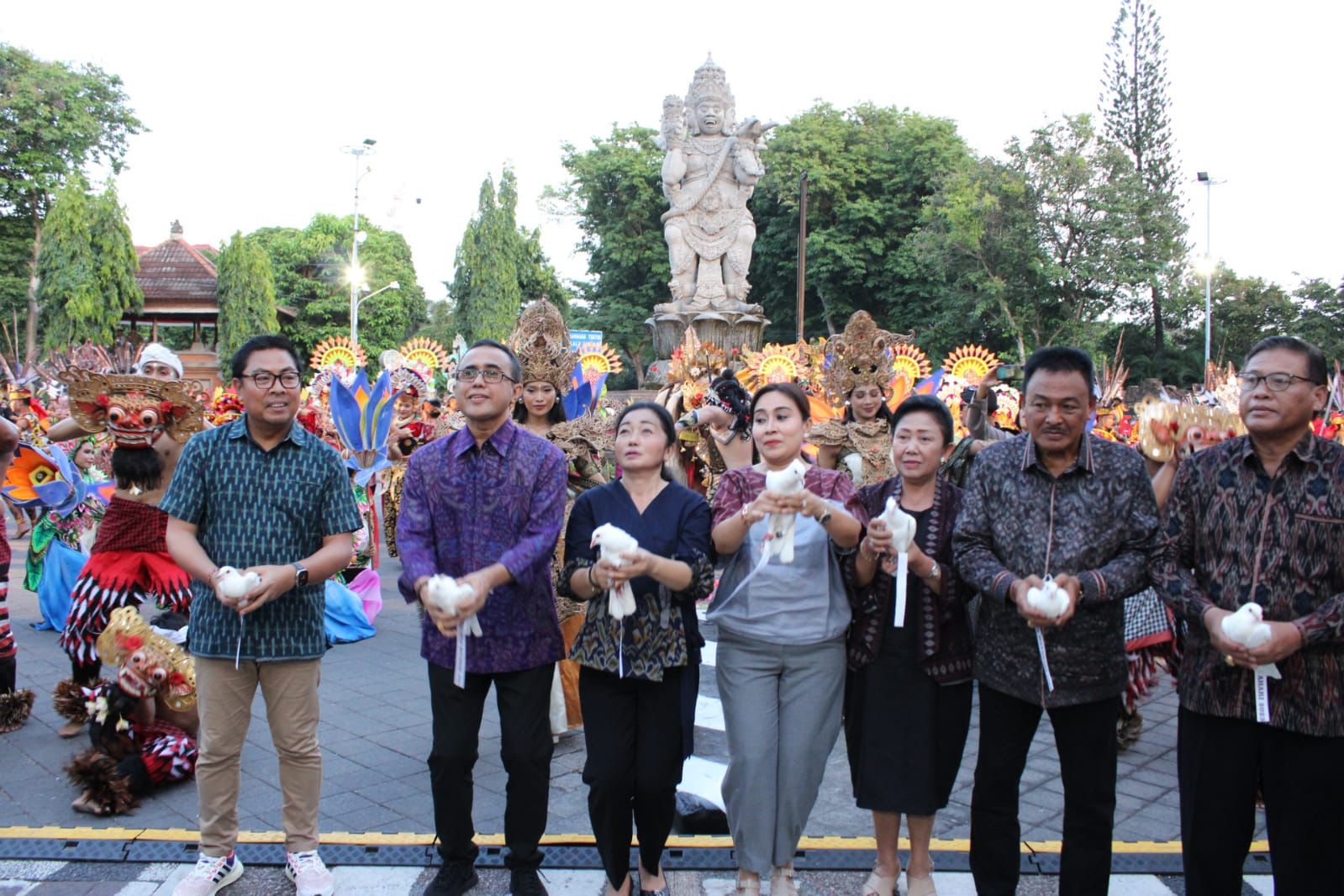 Gelar Budaya Jayaning Nusantara Lepas Matahari 2023 di Kota Denpasar.