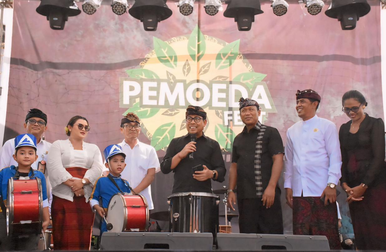 Buka Pemoeda Fest, Ajang Salurkan Kreativitas Wawali Arya Wibawa Apresiasi Paguyuban Peguyangan Menyama Braya