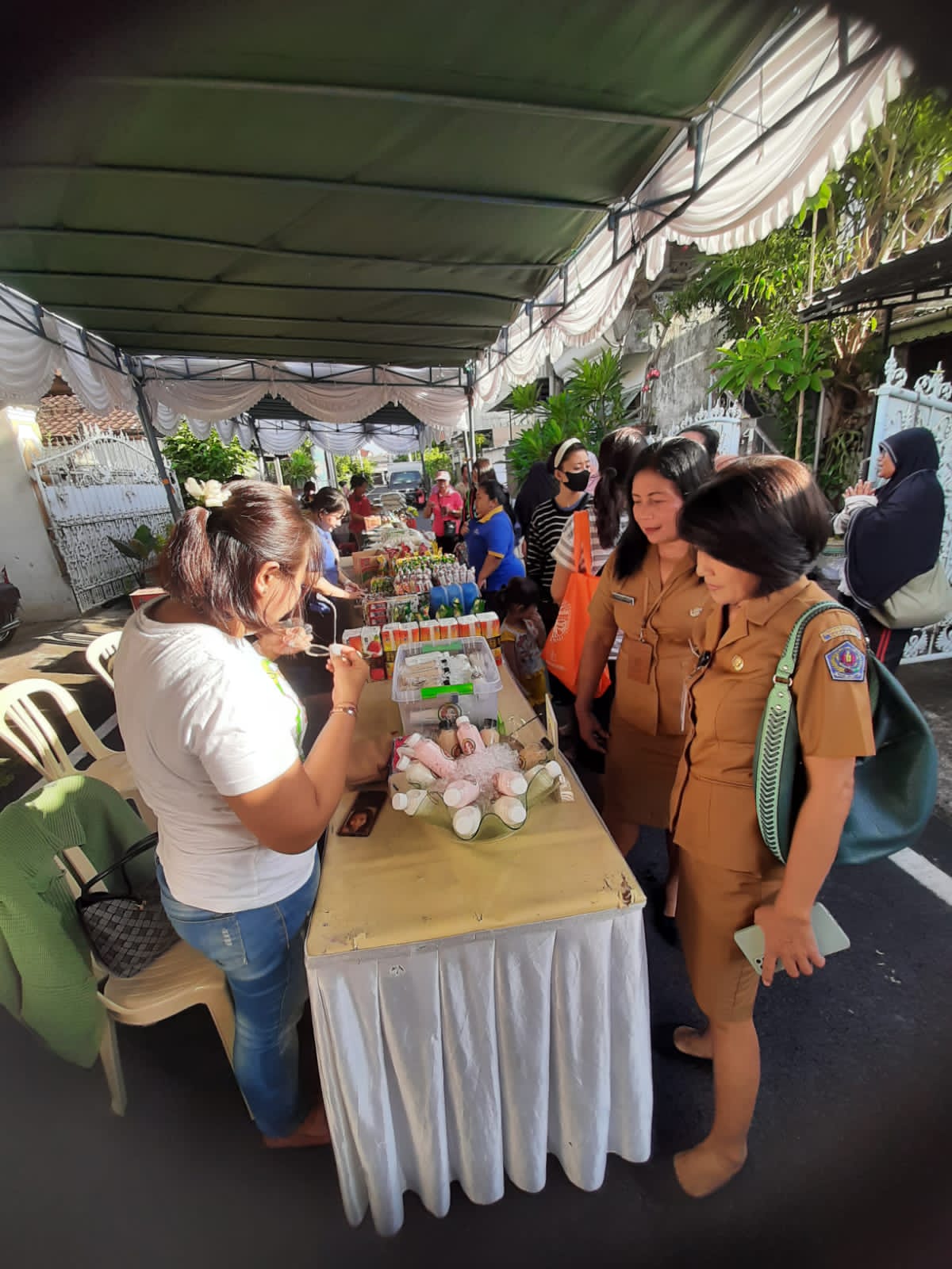 Pemkot Gelar Pasar Murah Sambut HUT ke-236 Kota Denpasar, Berikan Kemudahan Masyarakat Berbelanja Bahan Pokok. 