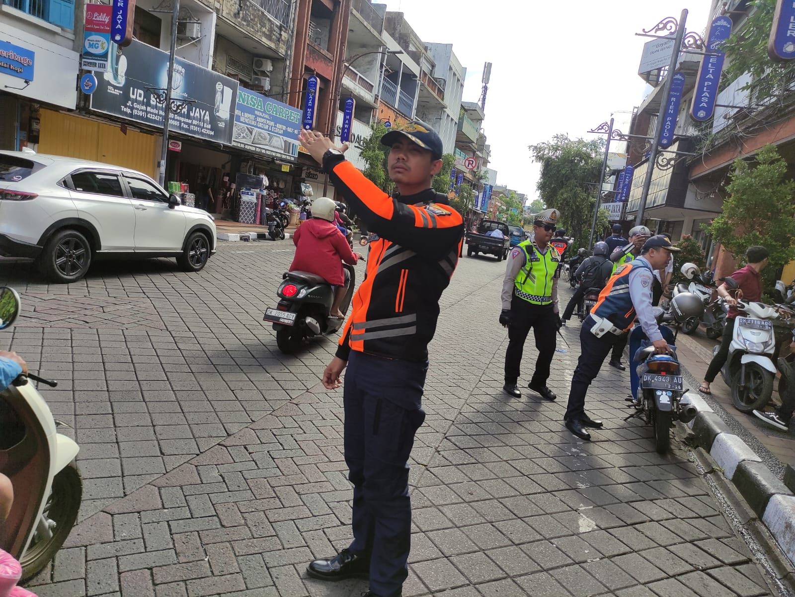 Dishub Denpasar Kembali Sidak Parkir Sembarangan di Jalan Gajah Mada