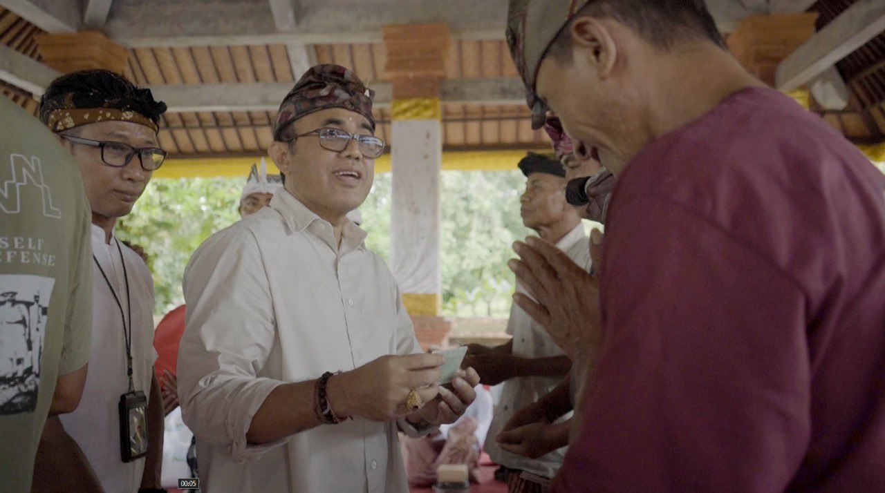 Walikota Jaya Negara Serahkan BPJS Ketenagakerjaan Bagi Petani di Denpasar, Juga Naikan Insentif Kelian Adat dan Pangliman Subak Sebagai Ujung Tombak Pelestari Budaya