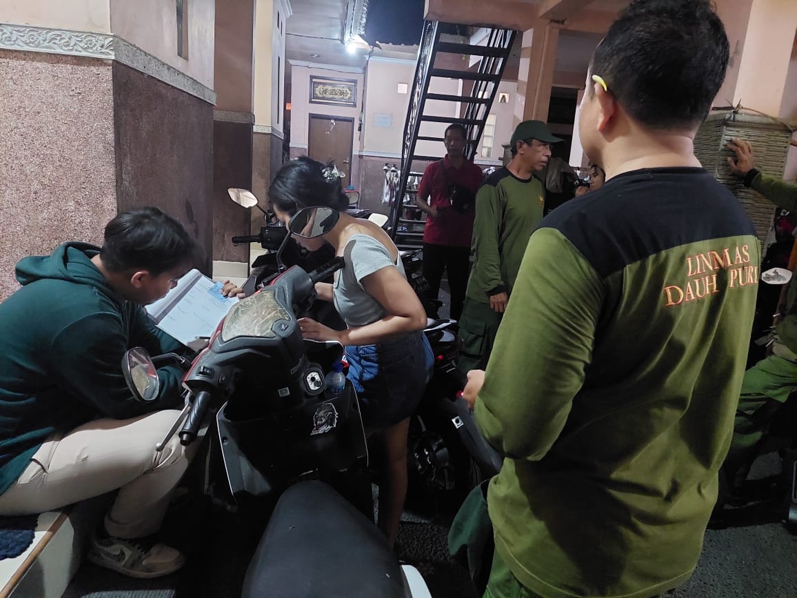 Ciptakan Tertib Administrasi, Kelurahan Dauh Puri Gelar Pendataan Penduduk Non Permanen