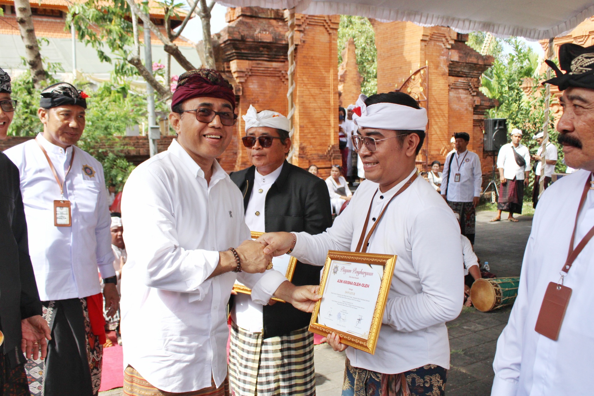 Walikota Jaya Negara Hadiri Metatah Massal PHDI Denpasar 