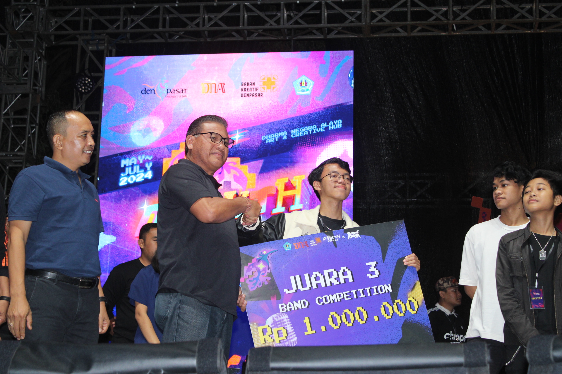 Penampilan Scared of Bums dan Navicula Puncaki Gelaran D'Youth Fest 4.0