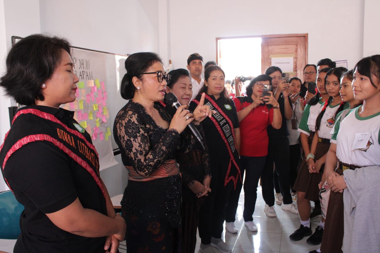 Dari Gebyar Literasi Kecamatan Denpasar Timur Ny. Antari Jaya Negara : Manfaatkan Literasi Untuk Tingkatkan Kesejahteraan Masyarakat 