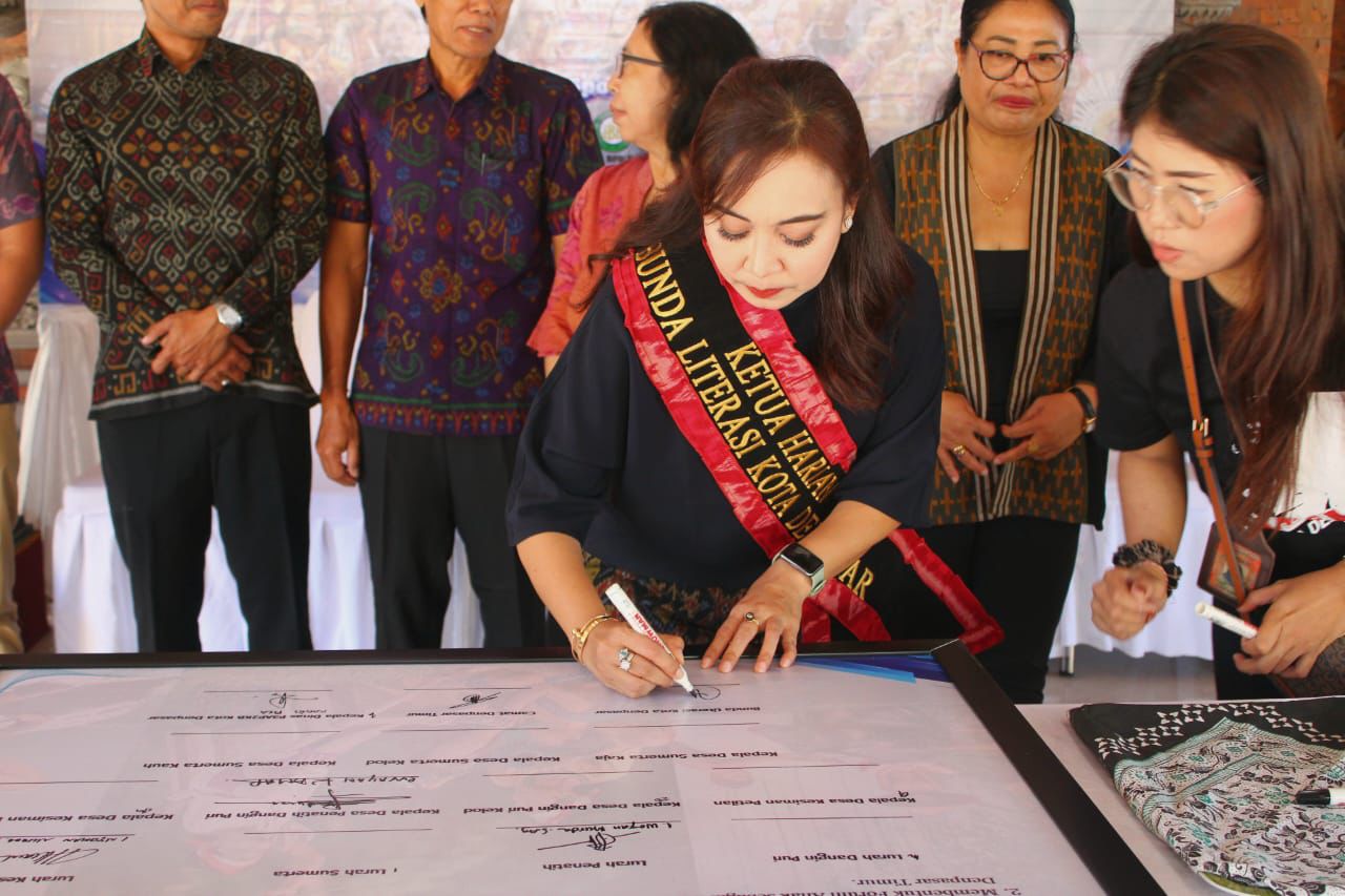Komitmen Melindungi Hak Anak Dideklarasikan di Kecamatan Denpasar Timur, Ny. Ayu Kristi Arya Wibawa Harapkan Literasi Anti Kekerasan Dapat Disebarluaskan Melalui Forum Anak