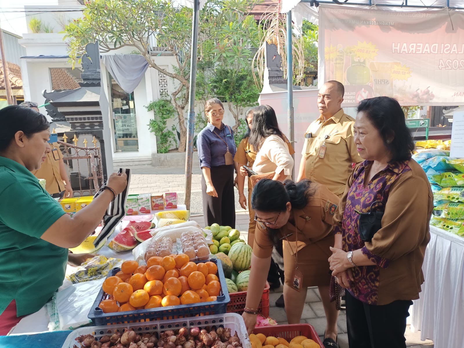 Langkah Berkelanjutan Kendalikan Inflasi, Pemkot Denpasar Kembali Menggelar Pasar Murah