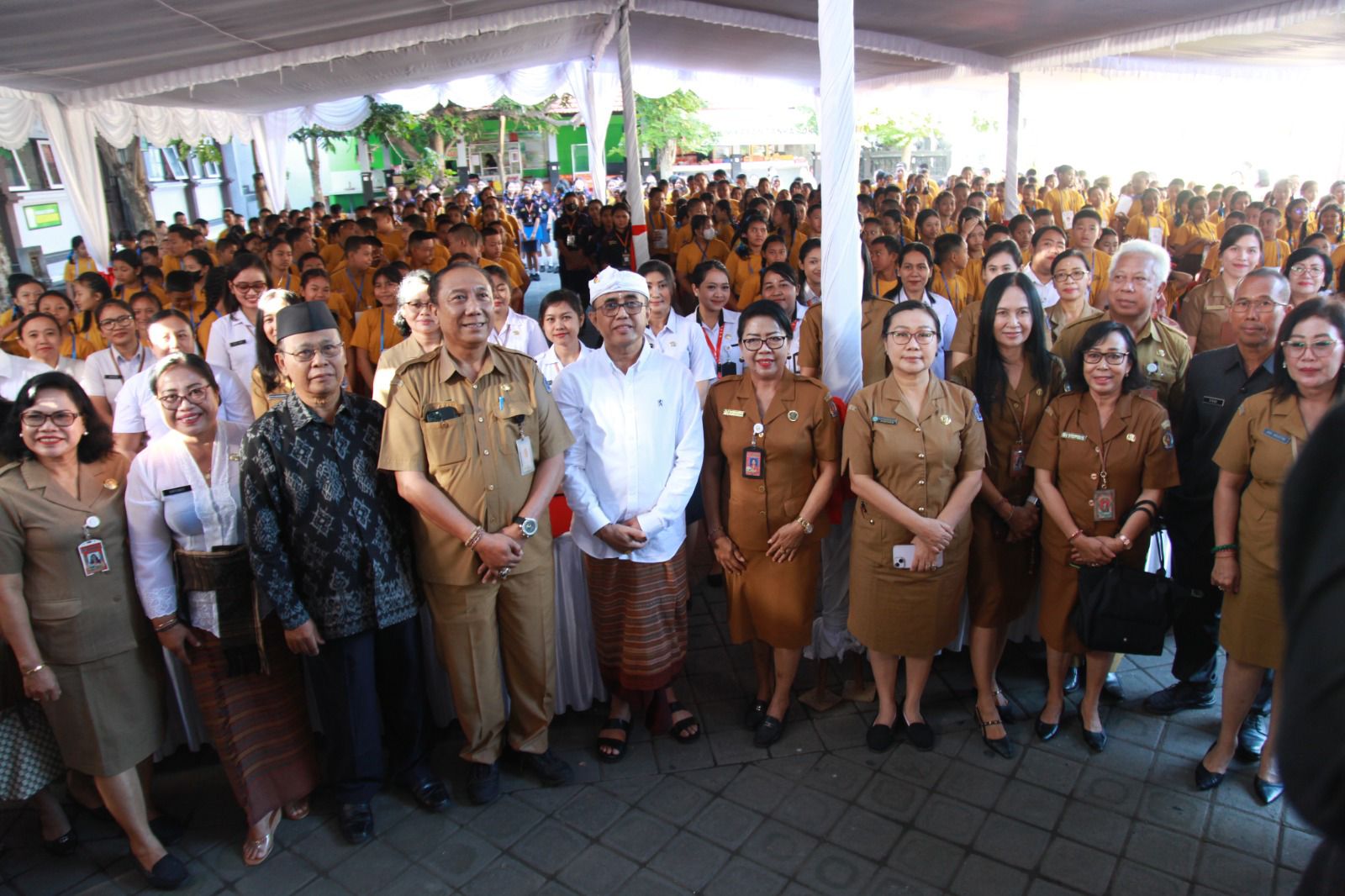 Walikota Jaya Negara Buka MPLS Tingkat SMP