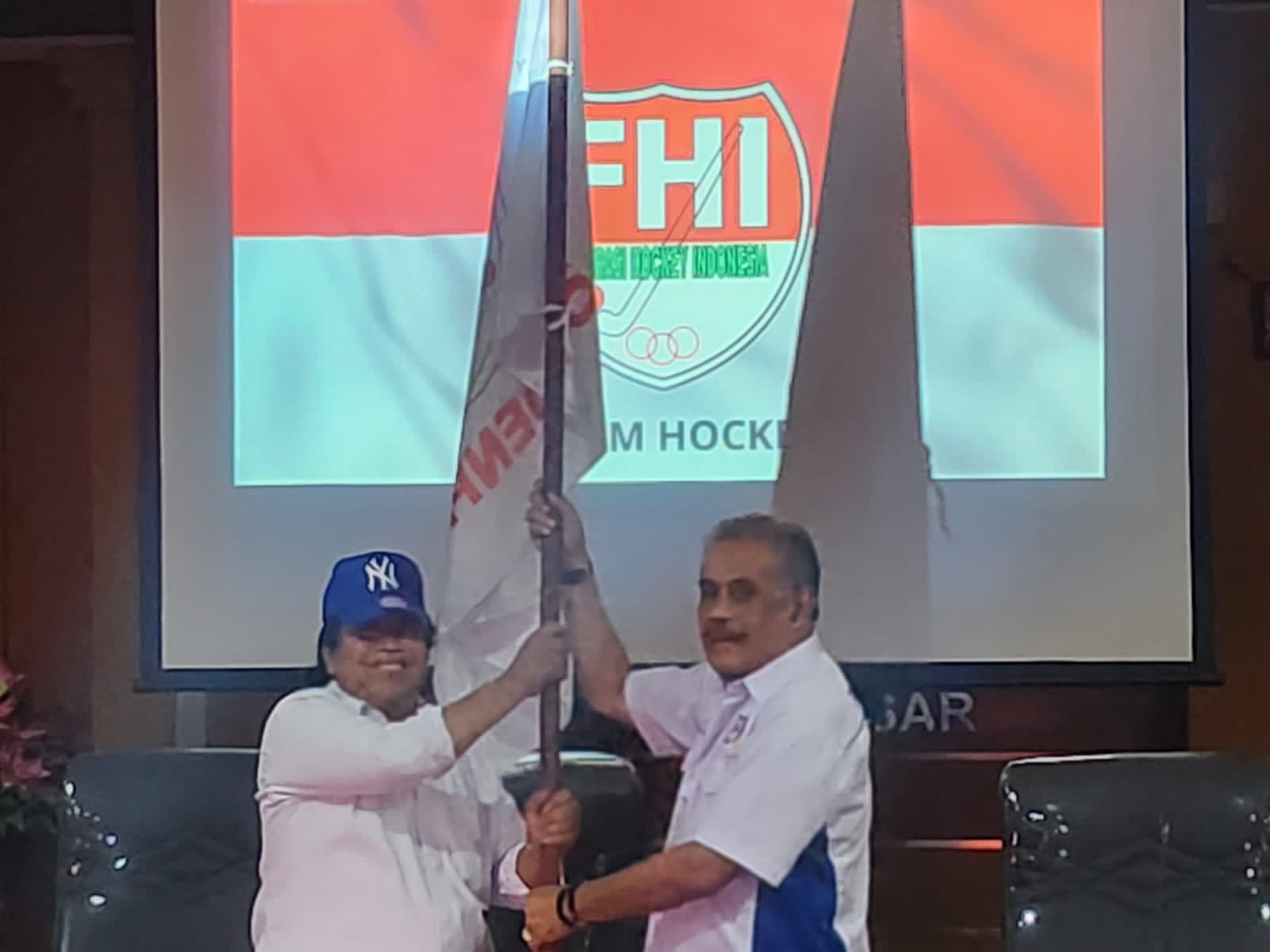 Mantan Camat Denut, Nyoman Lodera Didapuk Pimpin FHI Kota Denpasar.