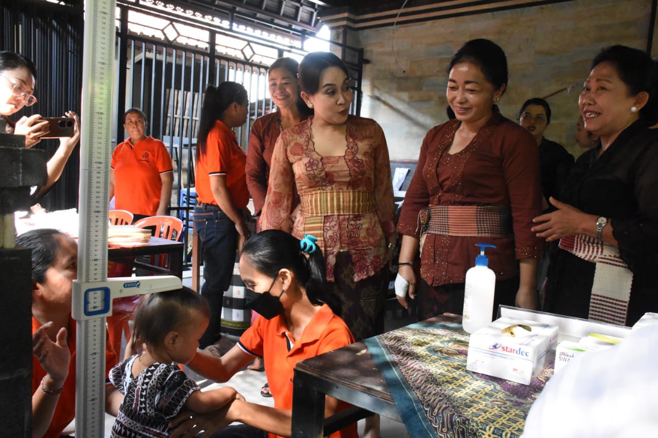 Posyandu Paripurna Berlangsung di Banjar Merta Buana, Denbar Berikan Pelayanan Kesehatan Dasar, Hingga Pemenuhan Gizi Cegah Stunting