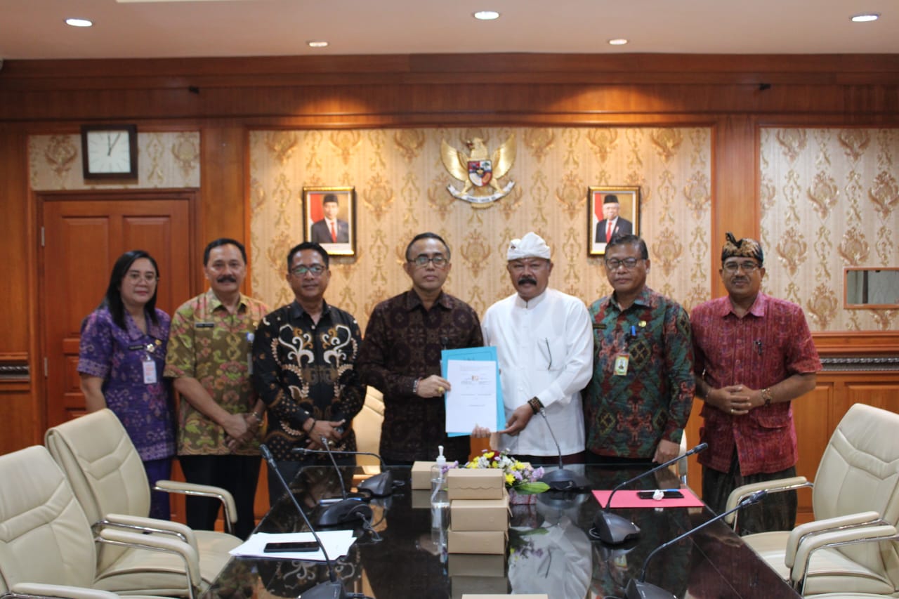 Pemkot Denpasar Bangun Sinergi Dengan Desa Adat Panjer, Hibahkan Lahan Dukung Pembangunan Pendidikan. 