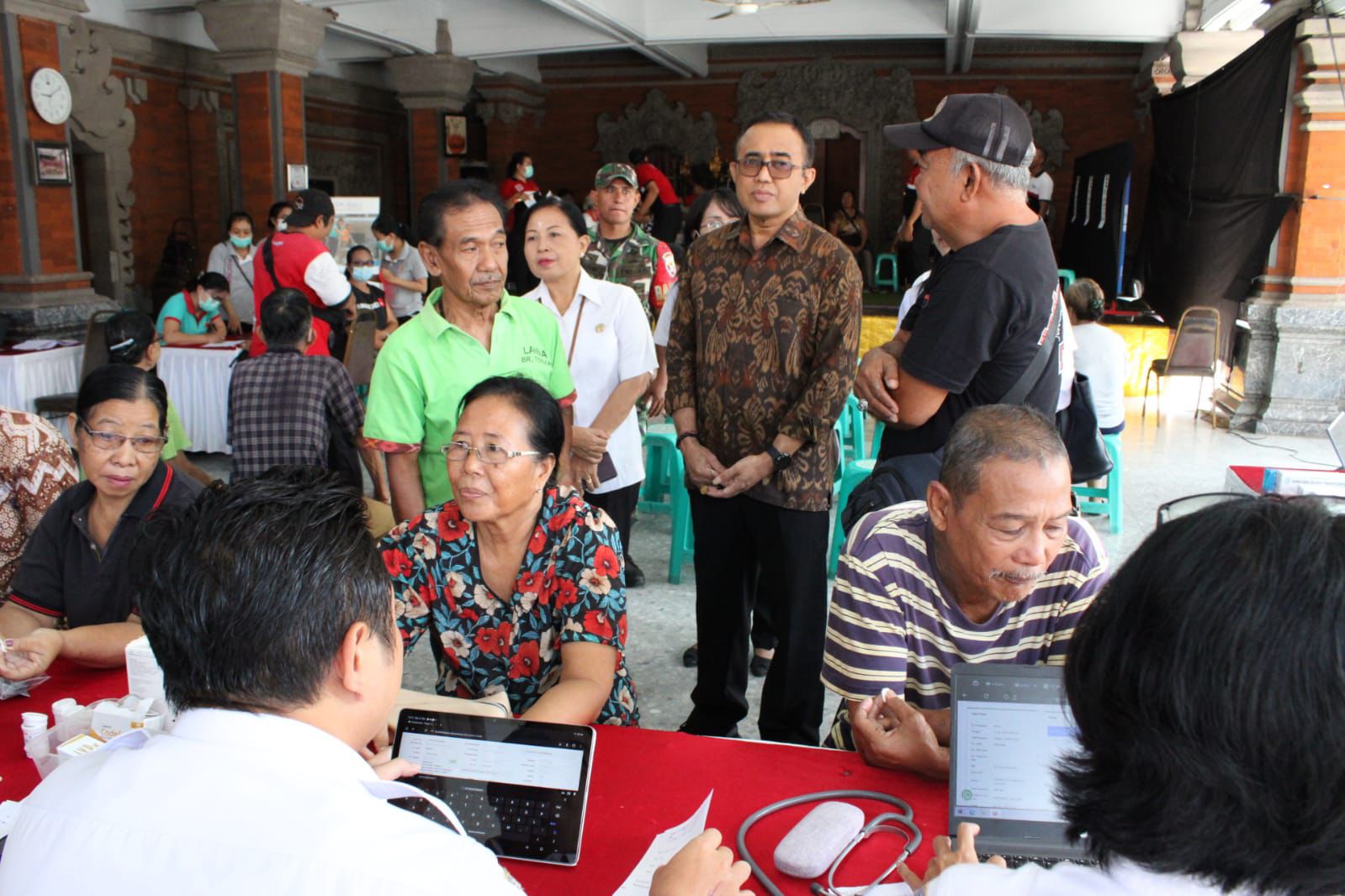 Tingkatkan Derajat Kesehatan Masyarakat, Pemkot Rutin Gelar Safari Kesehatan Sasar Banjar-Banjar