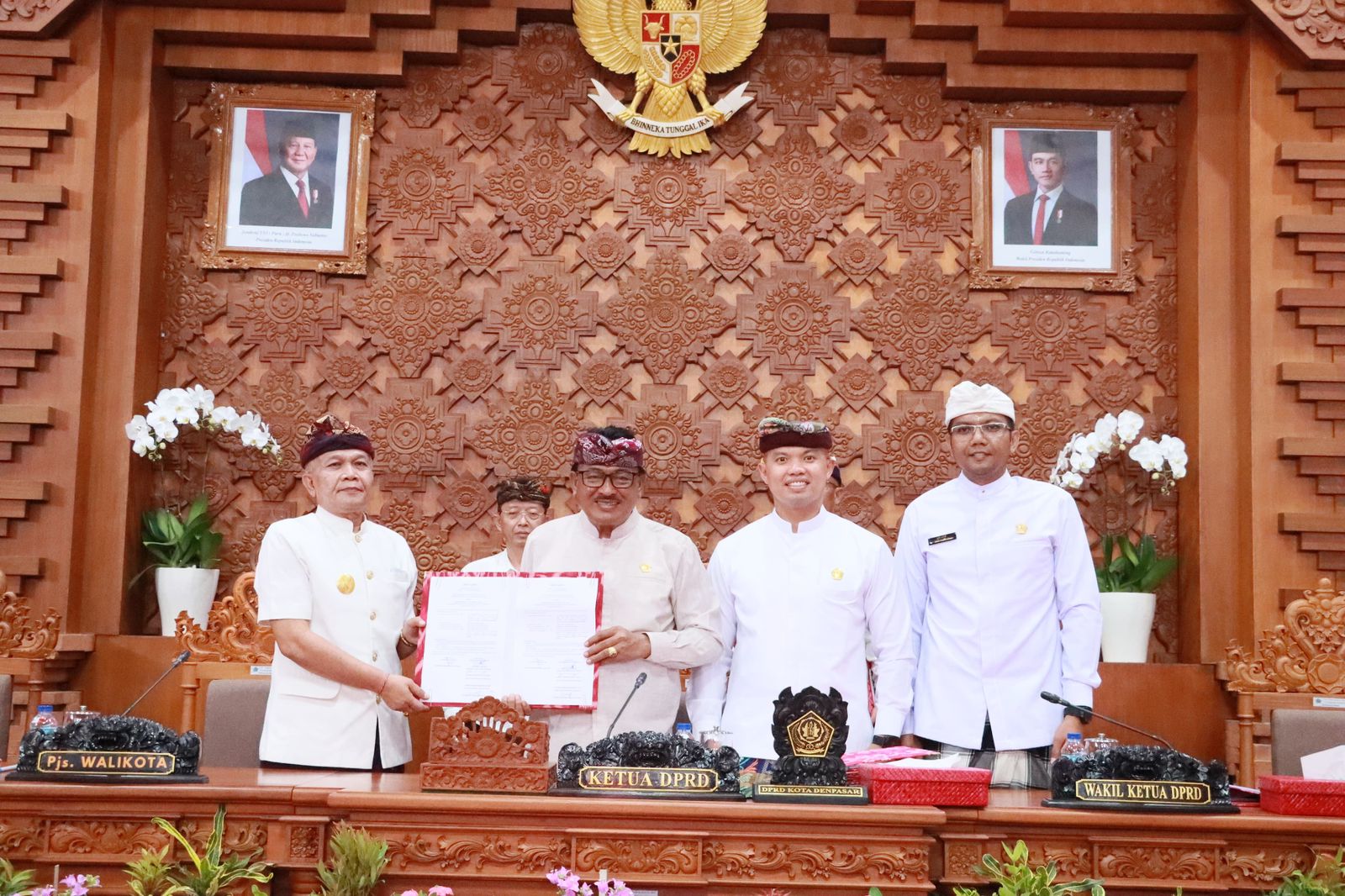 Sidang Dewan Setujui Penetapan Ranperda APBD Kota Denpasar TA. 2025.