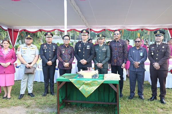 Wawali Arya Wibawa Hadiri Upacara Hari Bhayangkara ke-79 Kota Denpasar 