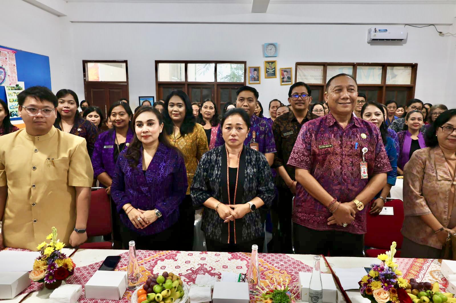 Ny. Antari Jaya Negara Hadiri Monev PAUD Holistik Integratif