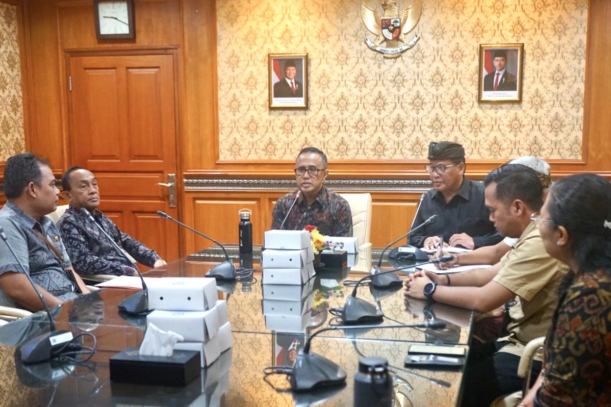 Walikota Jaya Negara Dorong Pertamina Berikan Kemudahan Masyarakat Dapatkan Gas LPG 3KG.