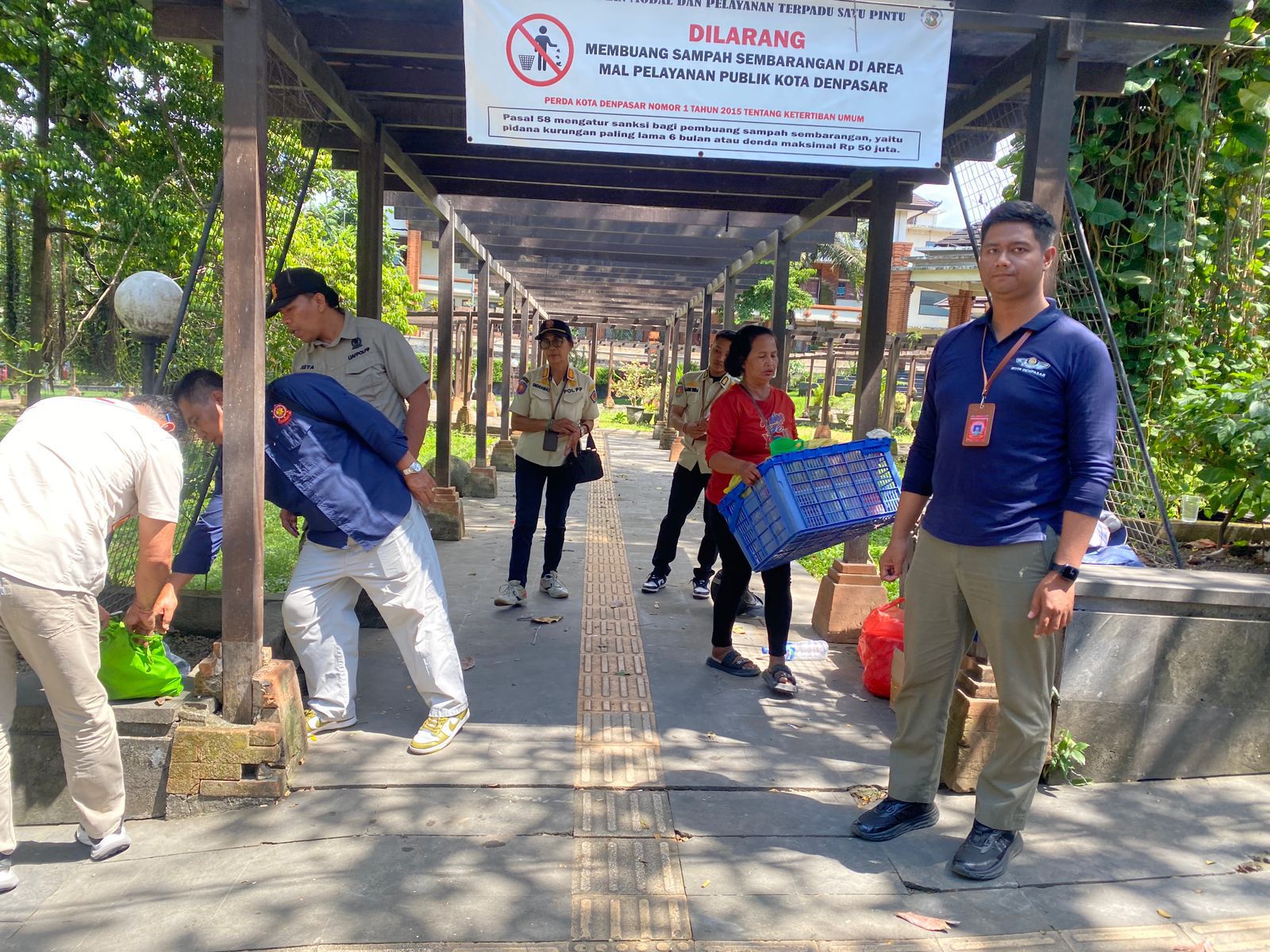 Satpol PP Kota Denpasar Lakukan Penertiban Berkelanjutan terhadap Pedagang Kaki Lima