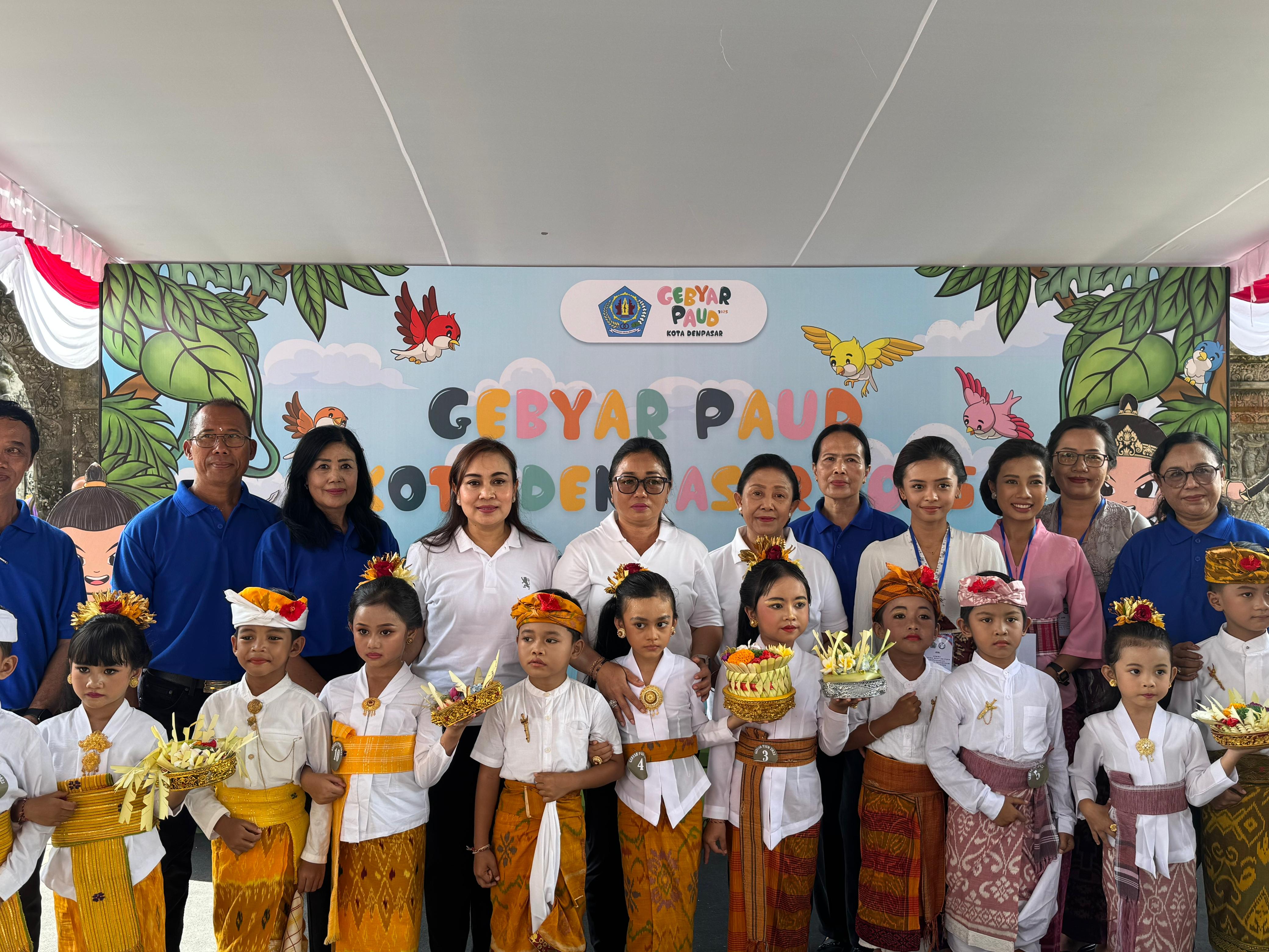 Ny. Antari Jaya Negara Buka Lomba Kreativitas Serangkaian Gebyar PAUD Kota Denpasar