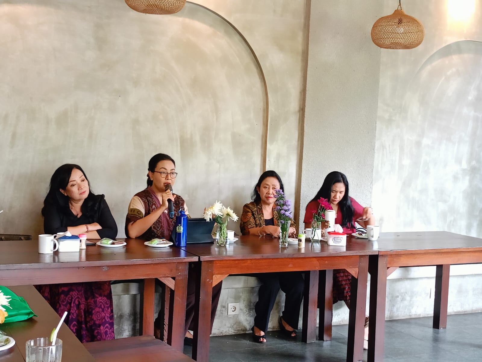 Pemkot Denpasar Sosialisasikan Perwali Konseling Perkawinan dan Pemeriksaan Kesehatan Catin Sasar Anggota DWP, Harapkan Dapat Cetak Keluarga Sukinah Bhawantu