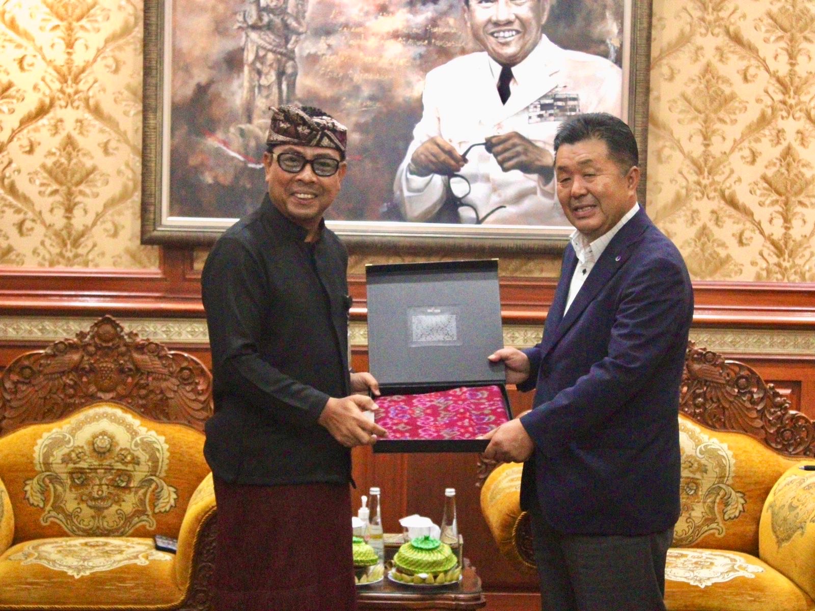 Wawali Arya Wibawa Terima Audiensi Bali Japan International College Jajaki Kerjasama Bidang Ketenagakerjaan