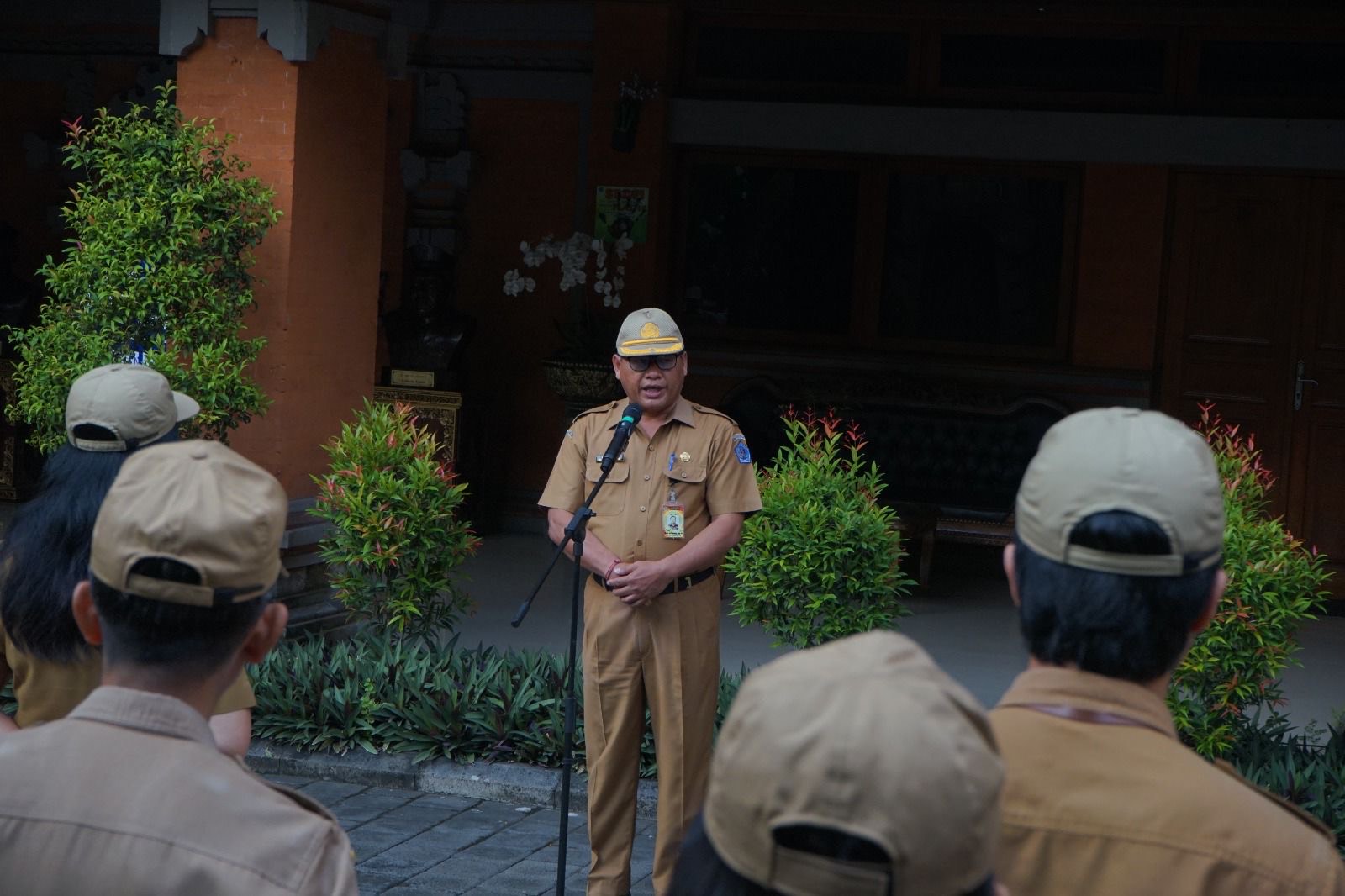 Sekda Alit Wiradana Ingatkan Disiplin Pegawai di Lingkungan Pemkot Denpasar.